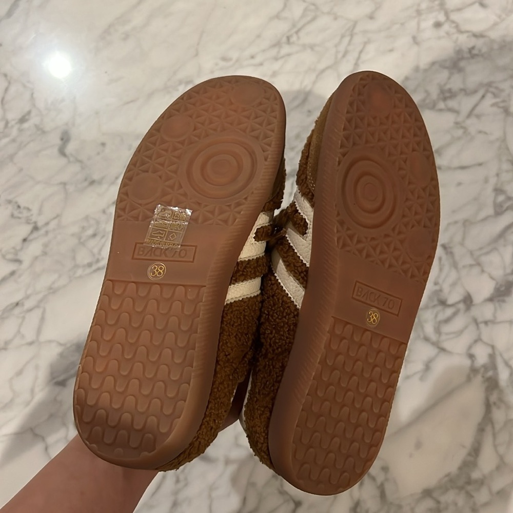 BRAND NEW Back 70 ‘Teddy Sneaker’ - Picture 12 of 14
